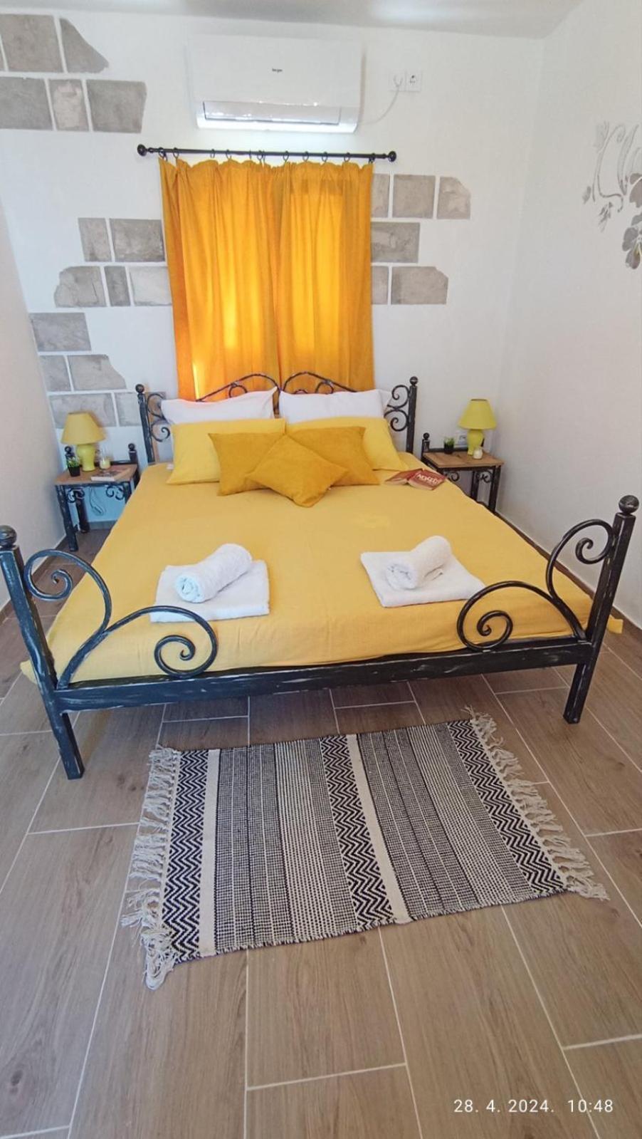 Lustica Apartments 외부 사진